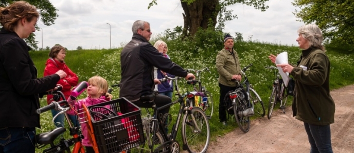 Fietsen door Rijsenhout, een bijzonder dorp in de Haarlemmermeer